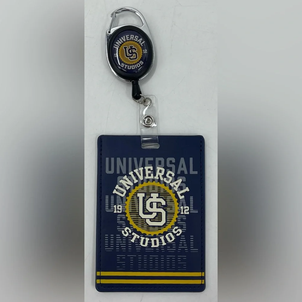 Universal Studios “US 1912” Navy Blue Gold‎ ID Card Holder Retractable Clip NWOT